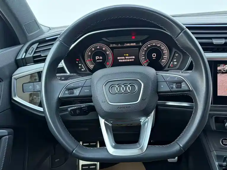Audi Q3 — миниатюра 12