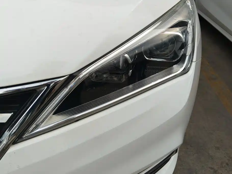 Changan Eado DT — миниатюра 5