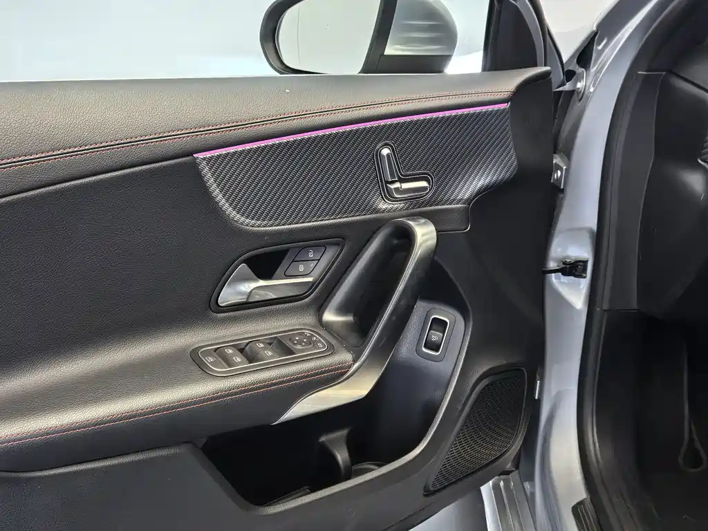 Mercedes-Benz A-Class — миниатюра 17