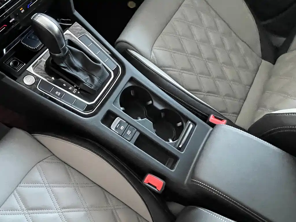 Volkswagen Magotan — миниатюра 16