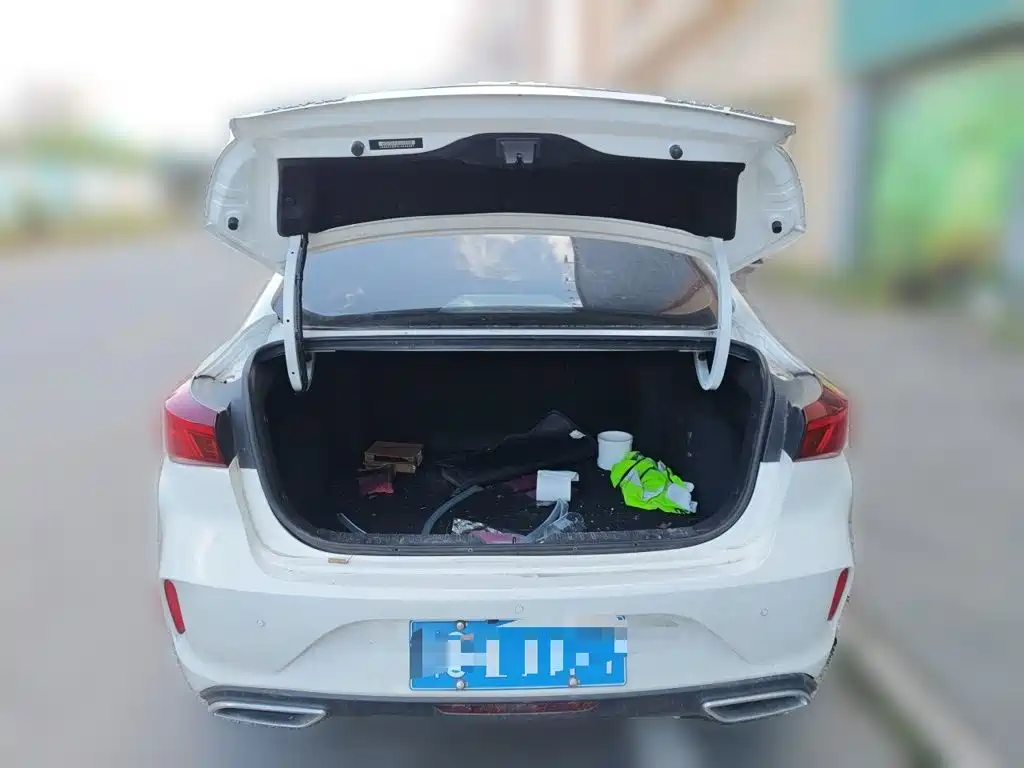 Changan Eado — миниатюра 15