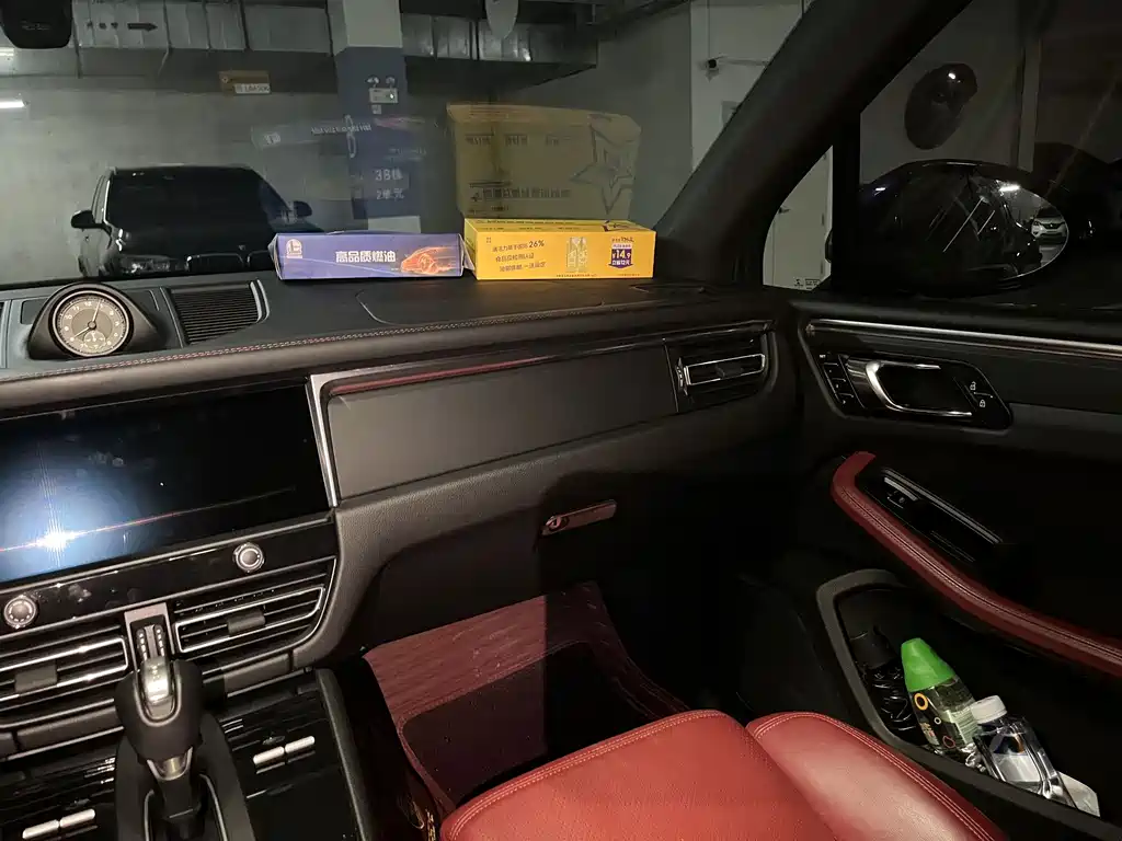 Porsche Macan — миниатюра 4