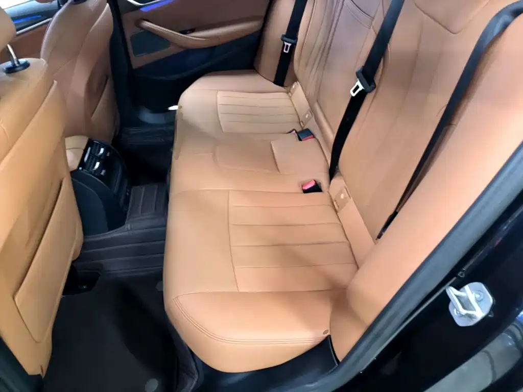 BMW 5 Series (Import) — миниатюра 17