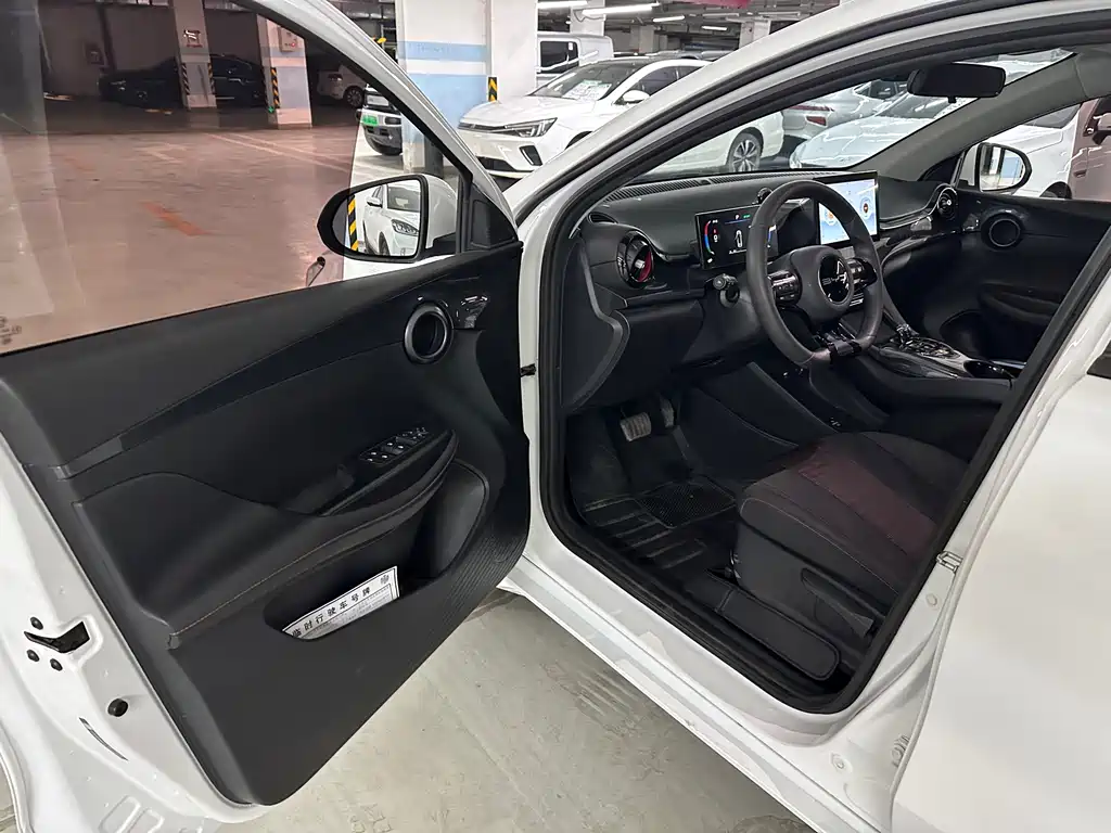 BYD e2 — миниатюра 9