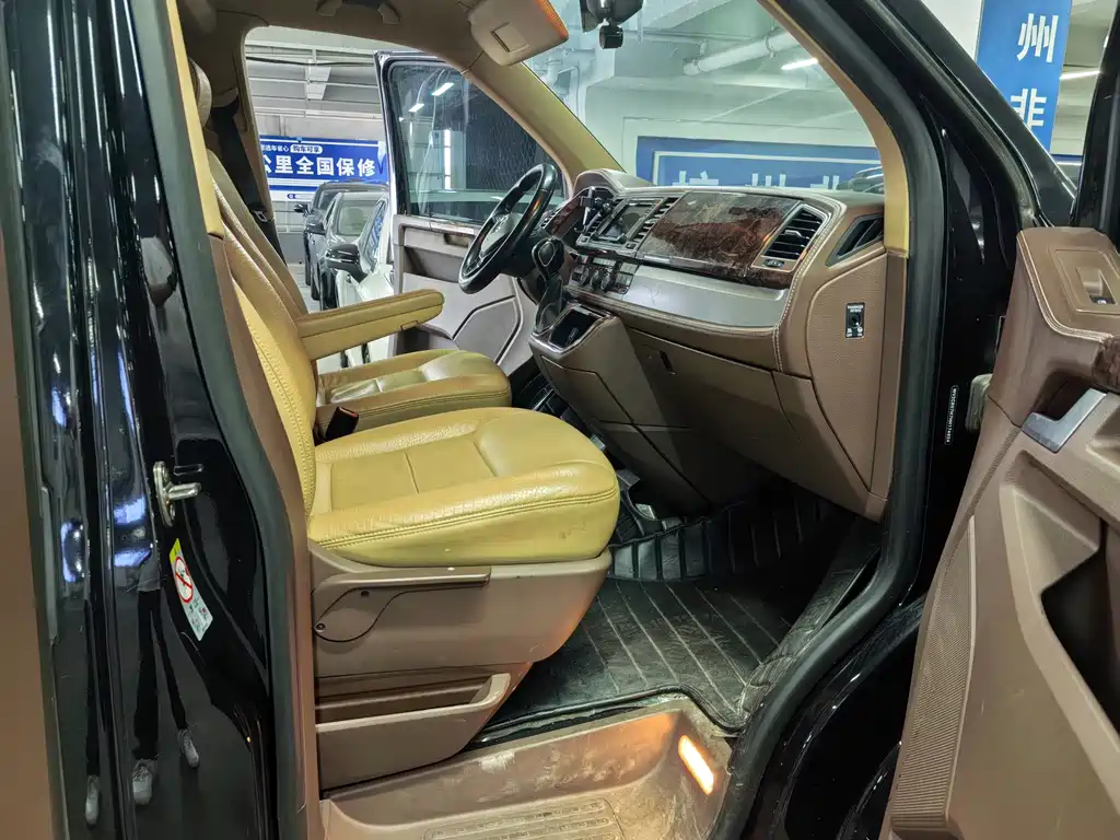 Volkswagen Caravelle — миниатюра 13