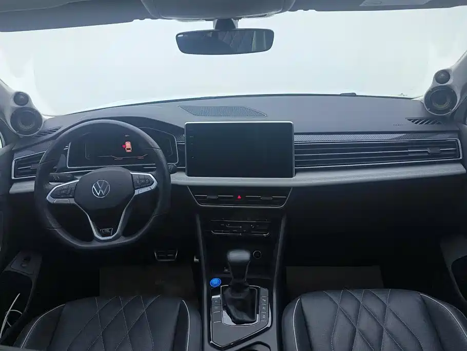 Volkswagen Tiguan L — миниатюра 12