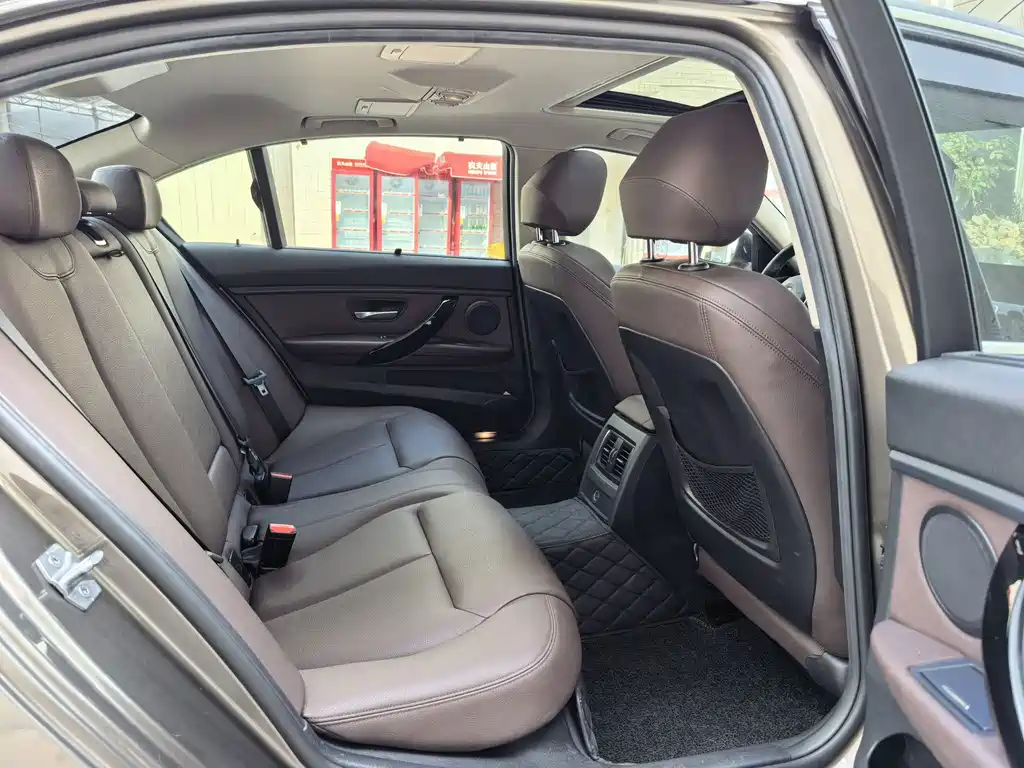 BMW 3 Series — миниатюра 13