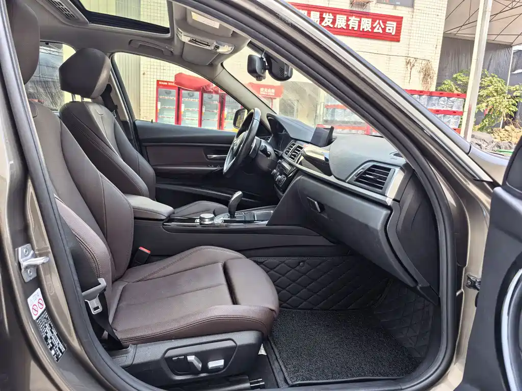 BMW 3 Series — миниатюра 14