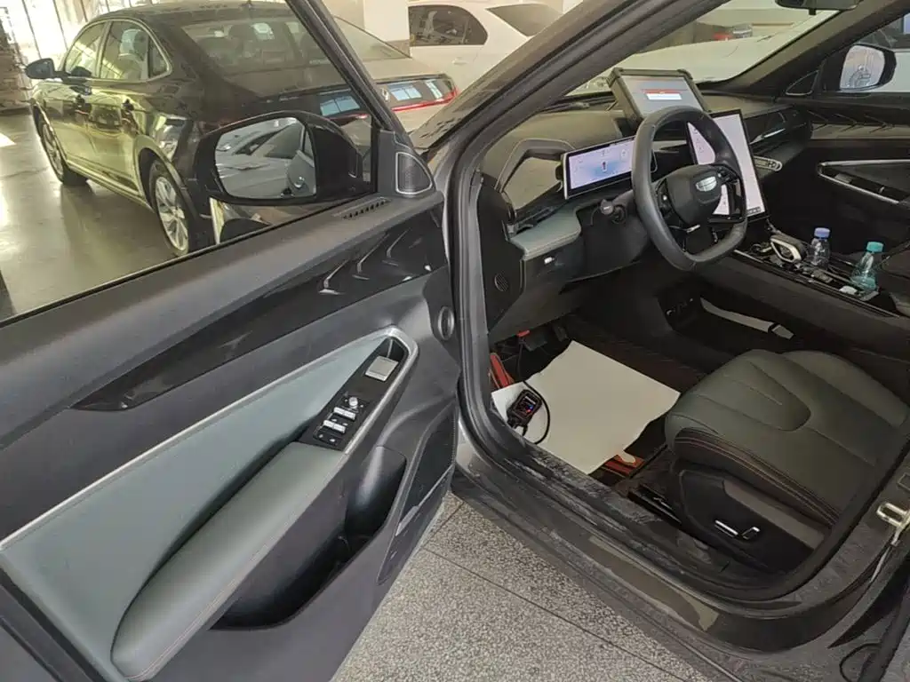Geely Boyue — миниатюра 16