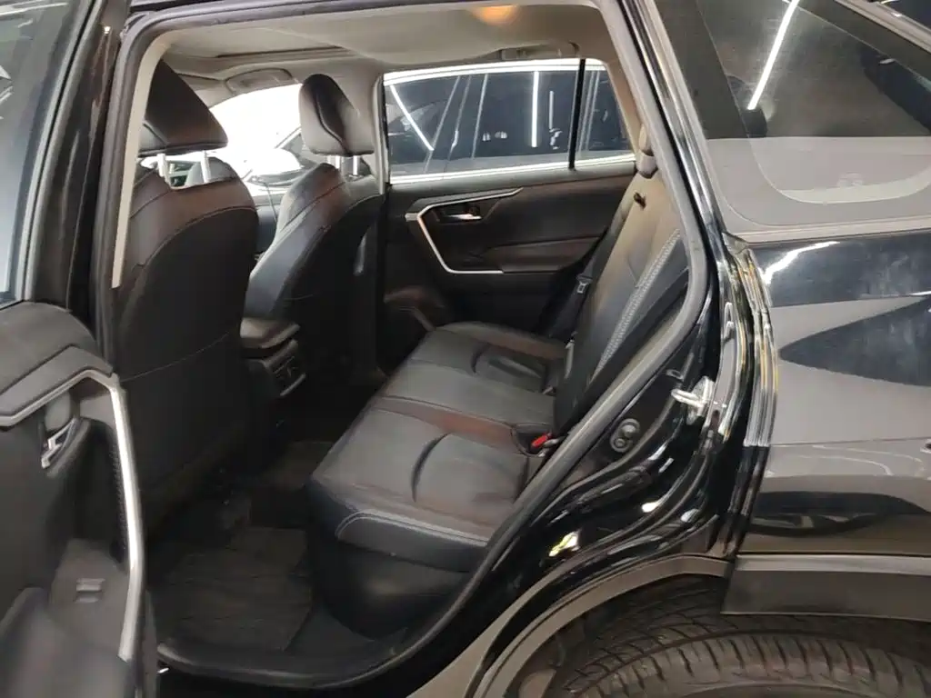 Toyota Wildlander — миниатюра 17