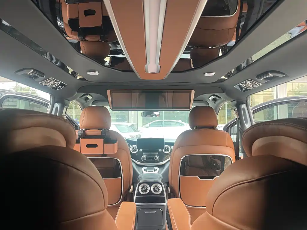 Mercedes-Benz Vito — миниатюра 20
