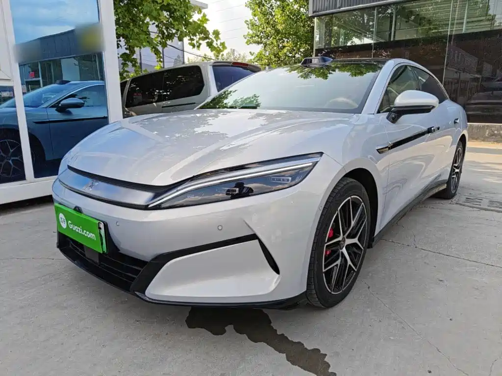 BYD Хань Ли