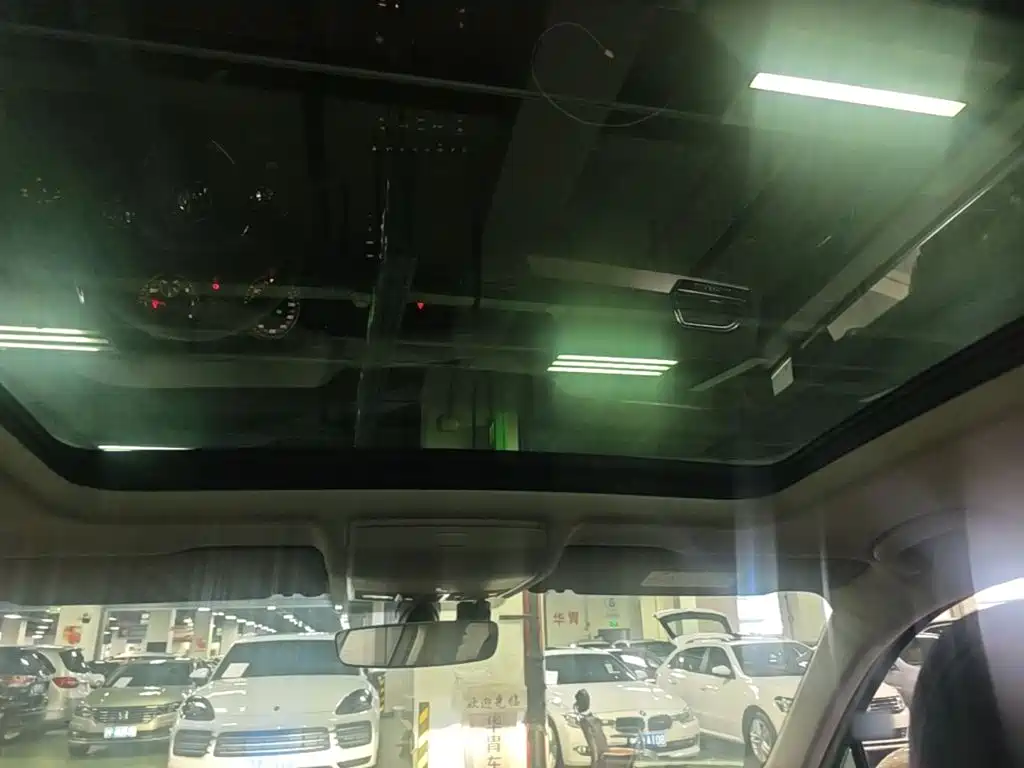Volkswagen Tiguan L — миниатюра 18
