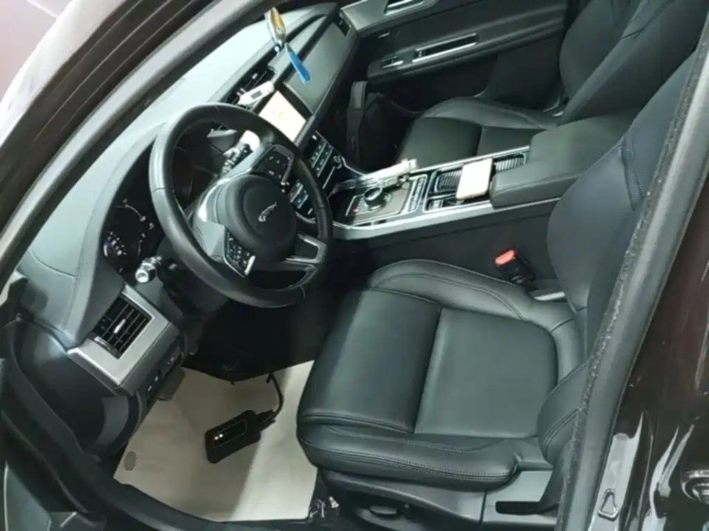 Jaguar XFL — миниатюра 15
