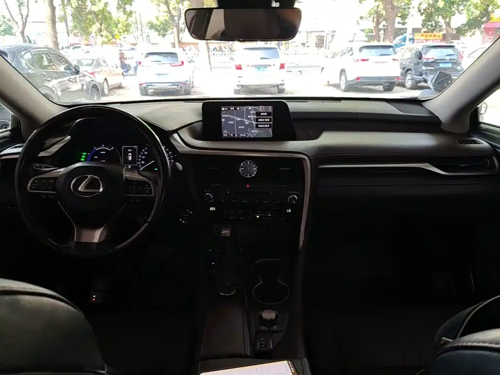 Lexus RX — миниатюра 10