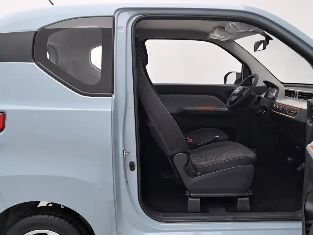 Wuling MINIEV — миниатюра 23