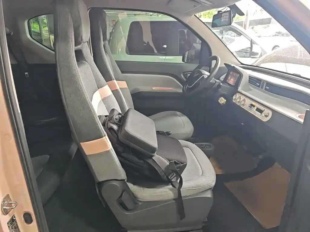 Wuling MINIEV — миниатюра 25