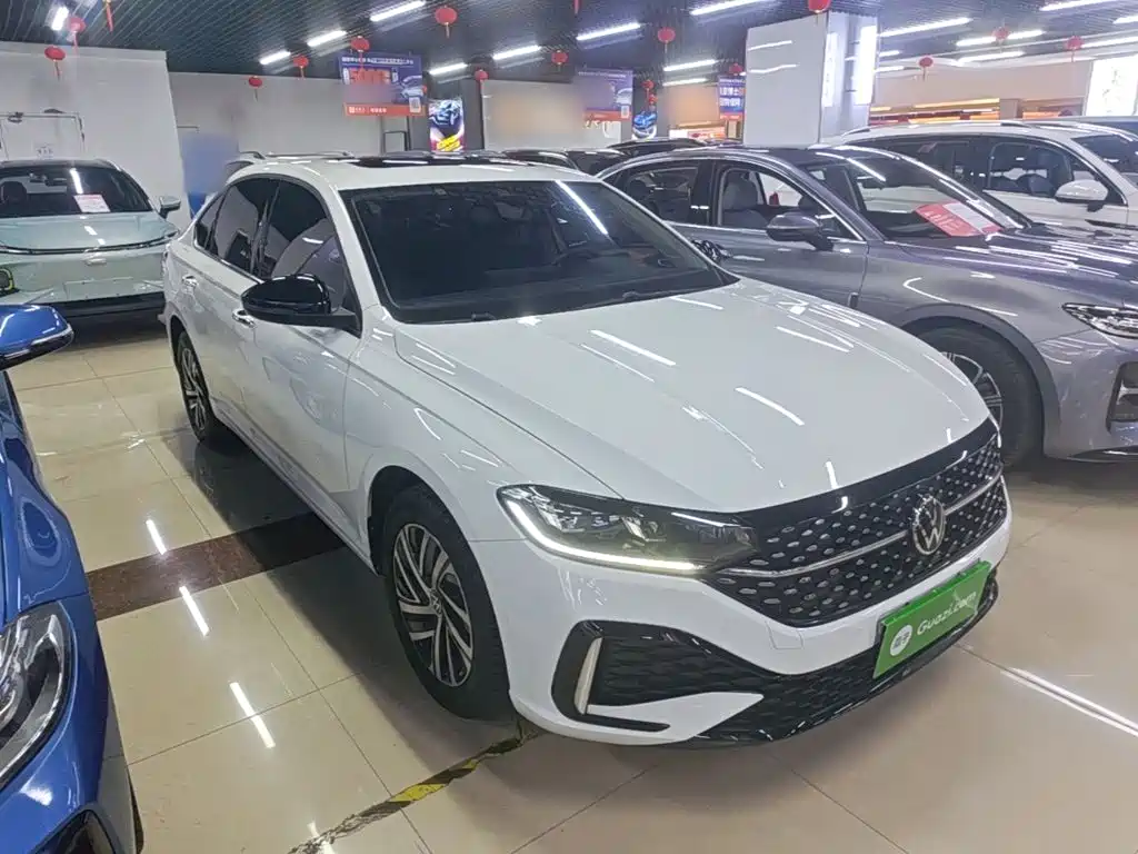 Volkswagen Lavida — миниатюра 4