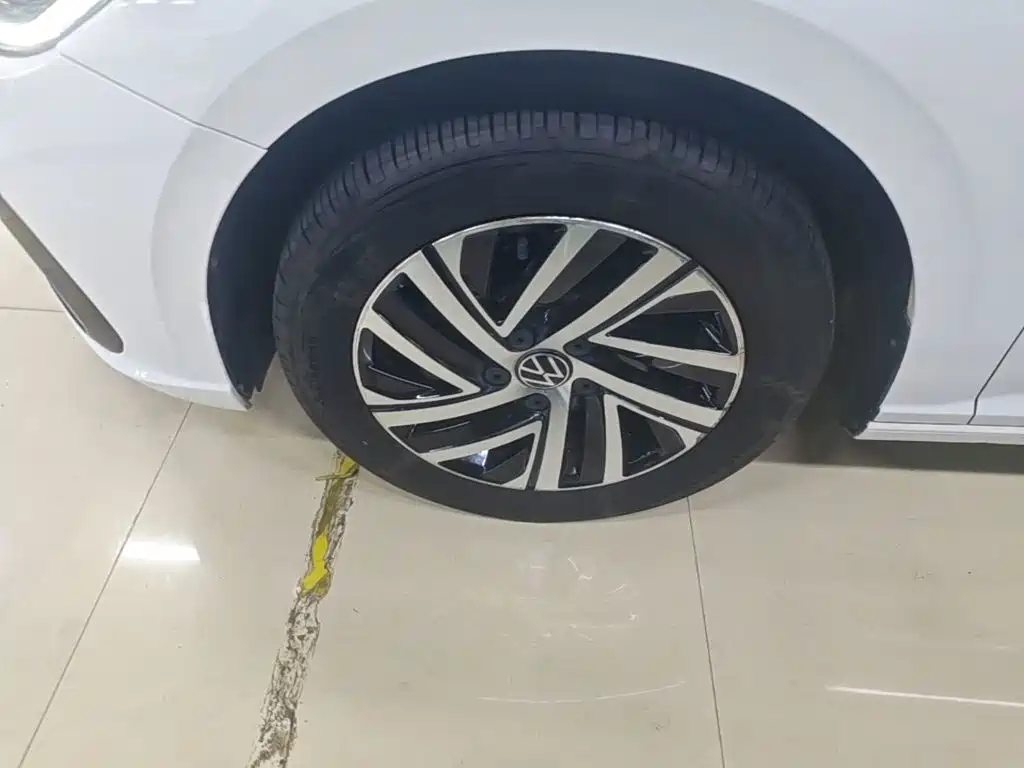Volkswagen Lavida — миниатюра 23