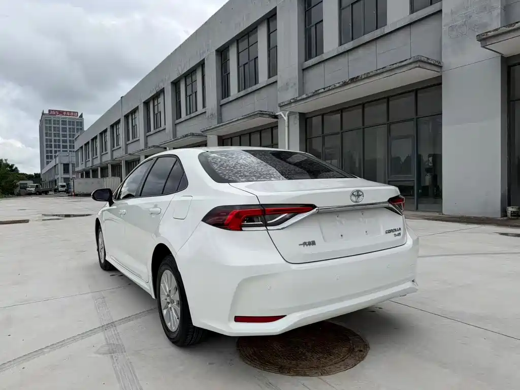 Toyota Corolla — миниатюра 9