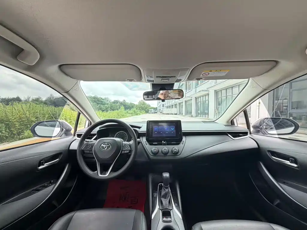 Toyota Corolla — миниатюра 5