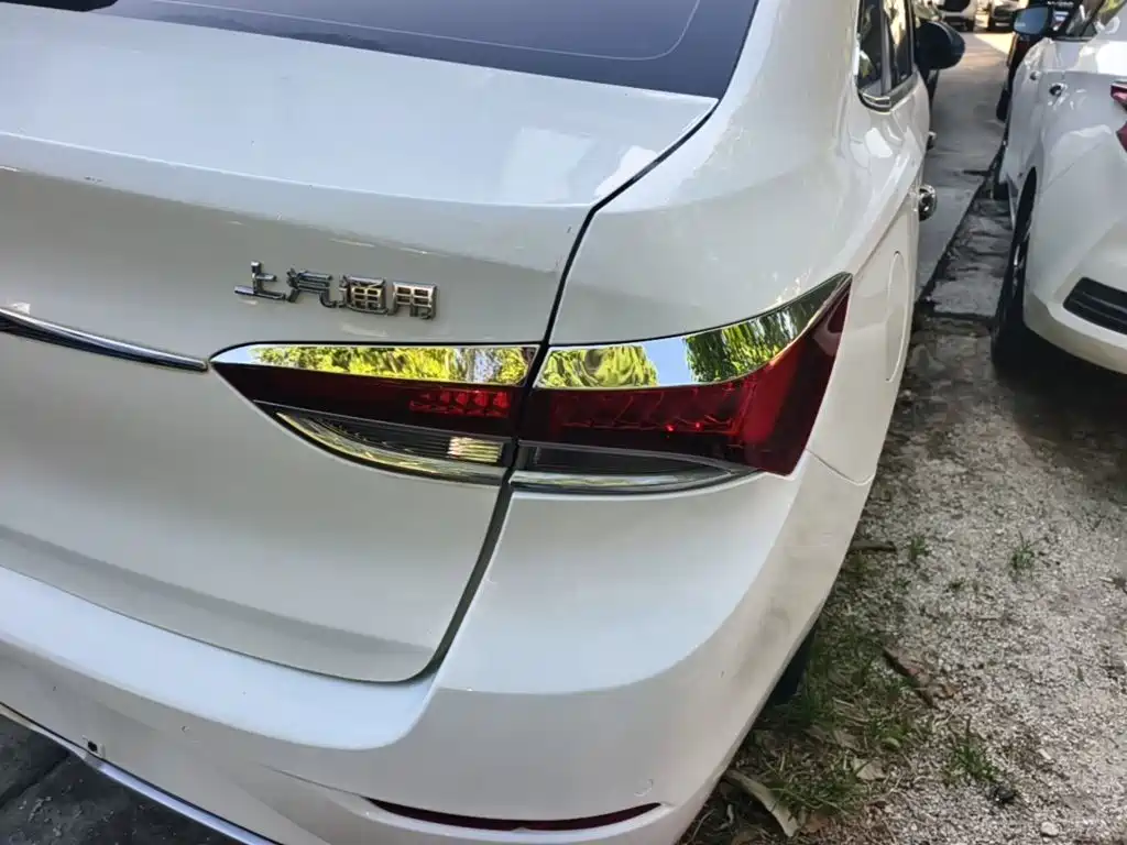 Buick Excelle — миниатюра 8
