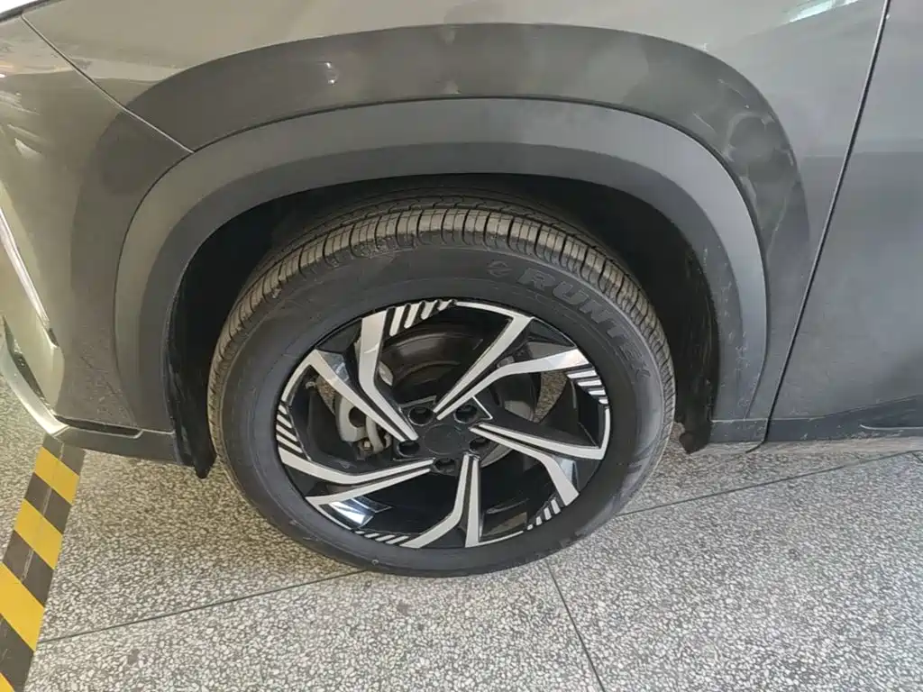 Geely Boyue — миниатюра 23