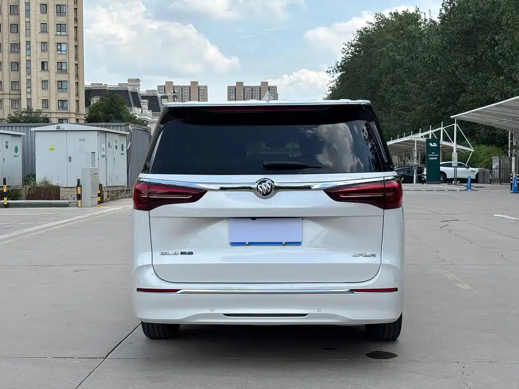 Buick GL8 — миниатюра 4