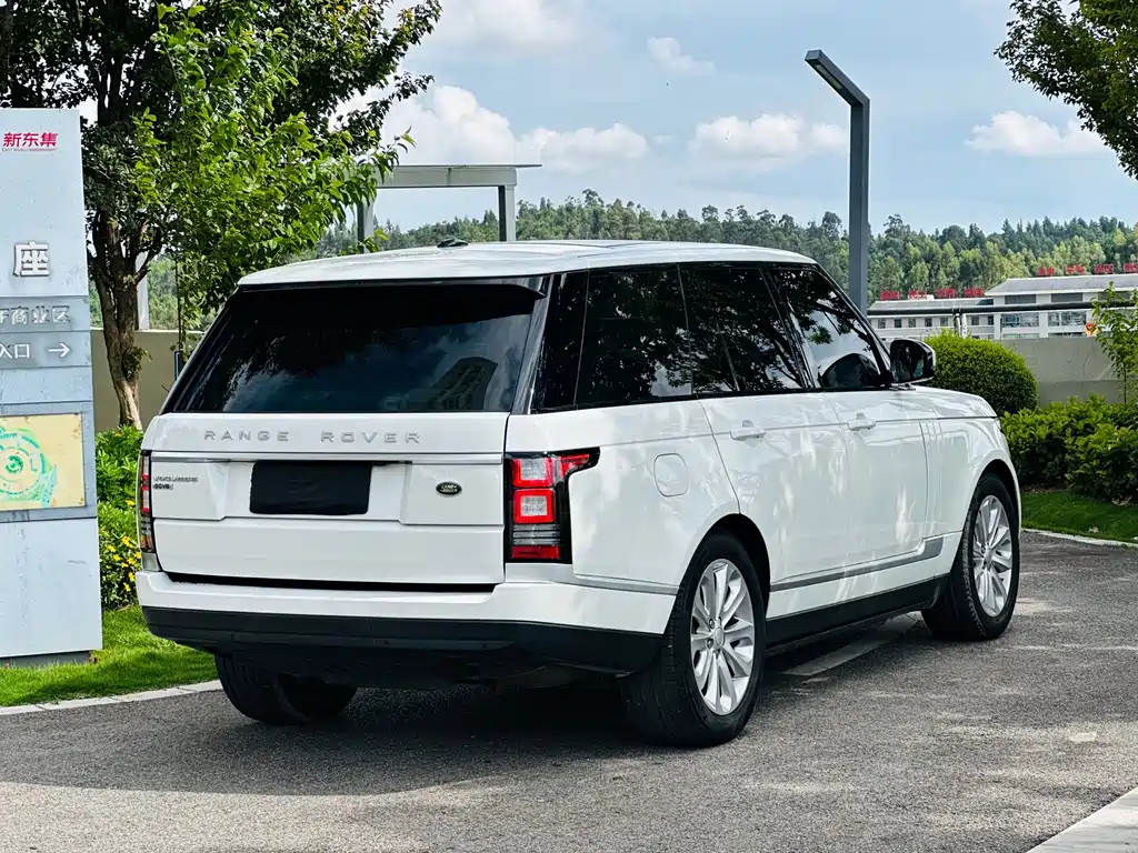 Land Rover Range Rover — миниатюра 13