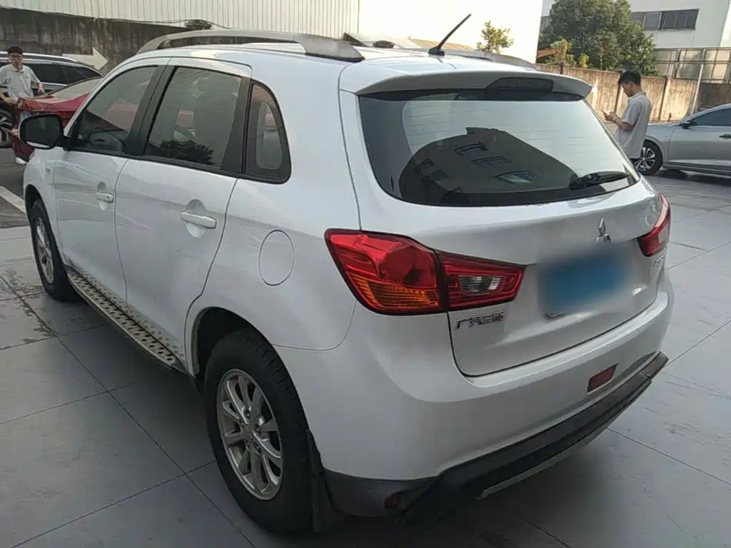 Mitsubishi ASX — миниатюра 5