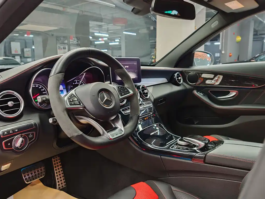 Mercedes-Benz C-Class AMG — миниатюра 31