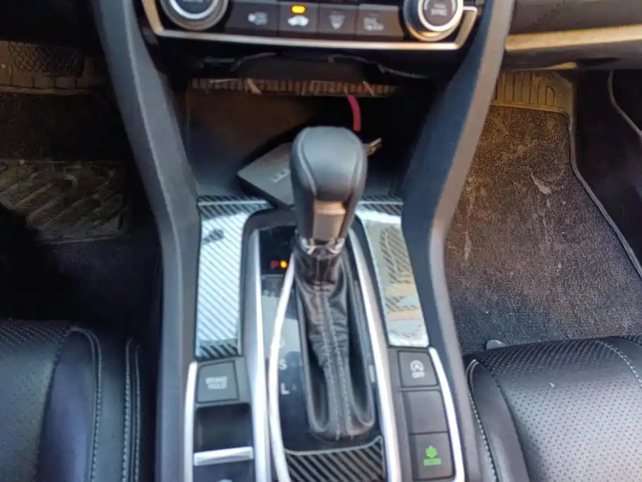 Honda Civic — миниатюра 16