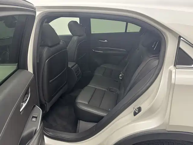 Cadillac XT4 — миниатюра 10