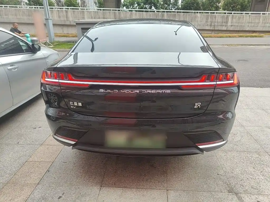 BYD Han — миниатюра 6