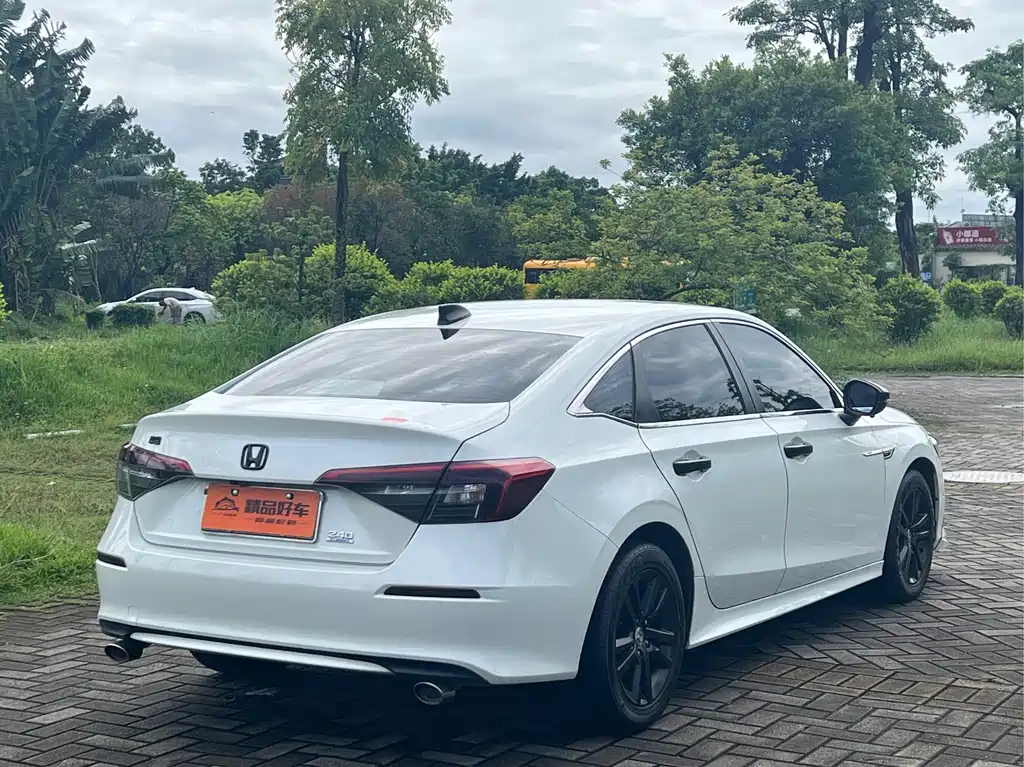 Honda Civic — миниатюра 17