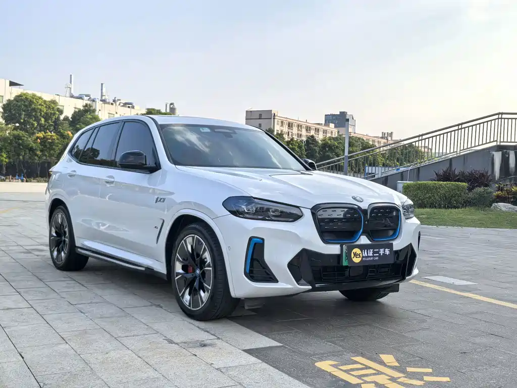 BMW iX3 — миниатюра 3