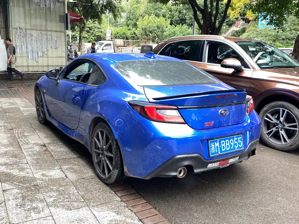 SUBARU BRZ