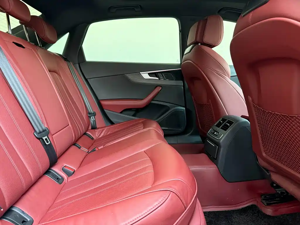 Audi A4L — миниатюра 16