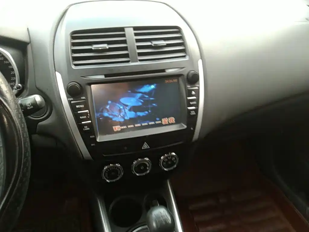 Mitsubishi ASX — миниатюра 13