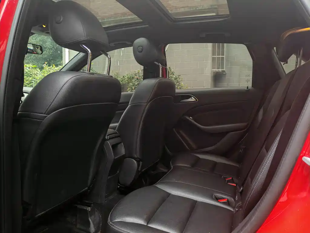 Mercedes-Benz B-Class — миниатюра 7