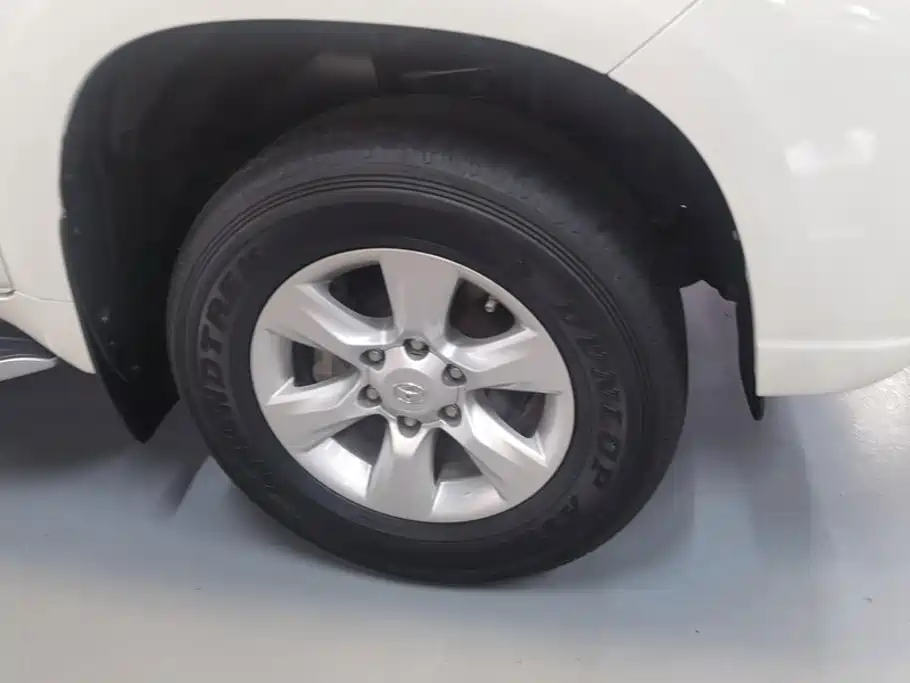 Toyota Prado — миниатюра 6