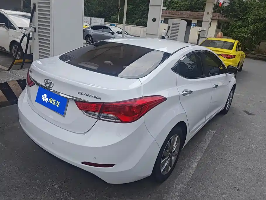 Hyundai Elantra Langdong — миниатюра 3