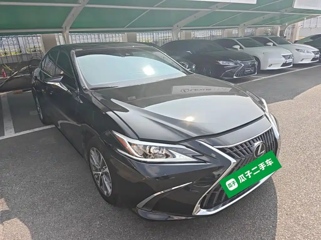 Lexus ES — миниатюра 4