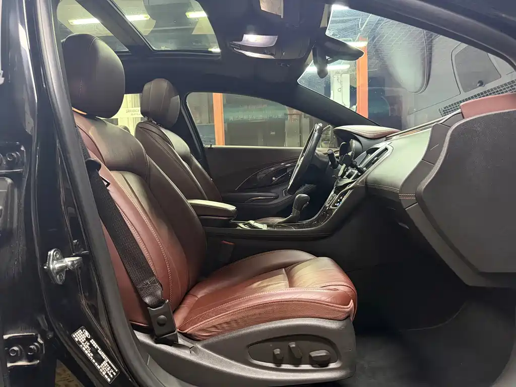 Buick LaCrosse — миниатюра 23