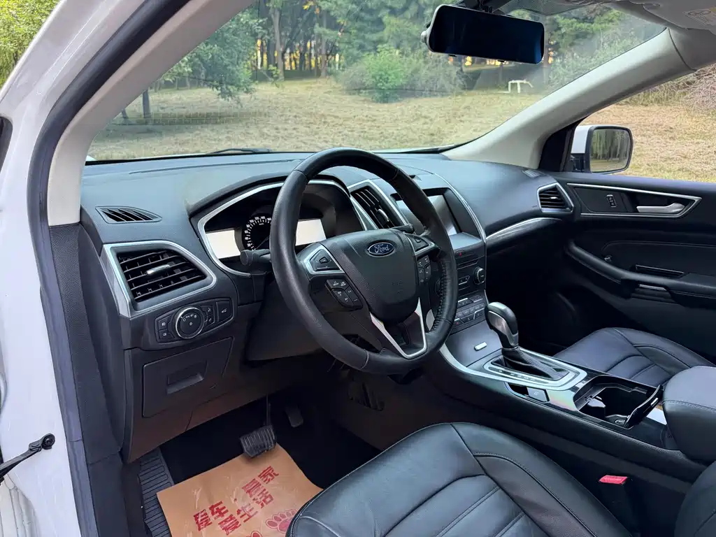 Ford Edge — миниатюра 9
