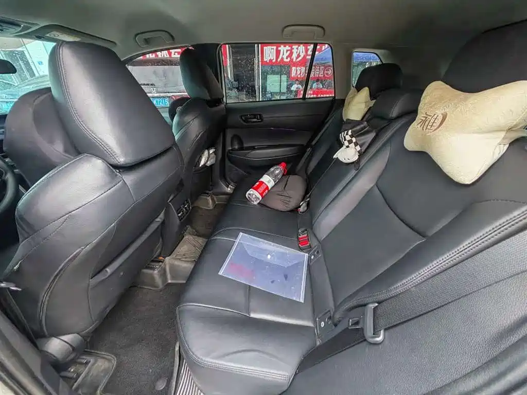 Toyota Frontlander — миниатюра 6