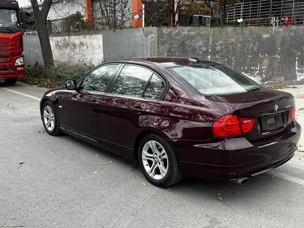 BMW 3 Series 3 2010 320i Fashion