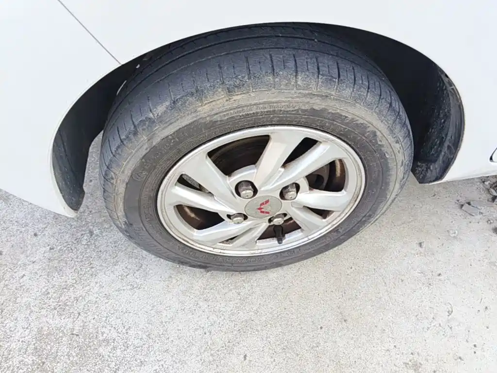Wuling MINIEV — миниатюра 23
