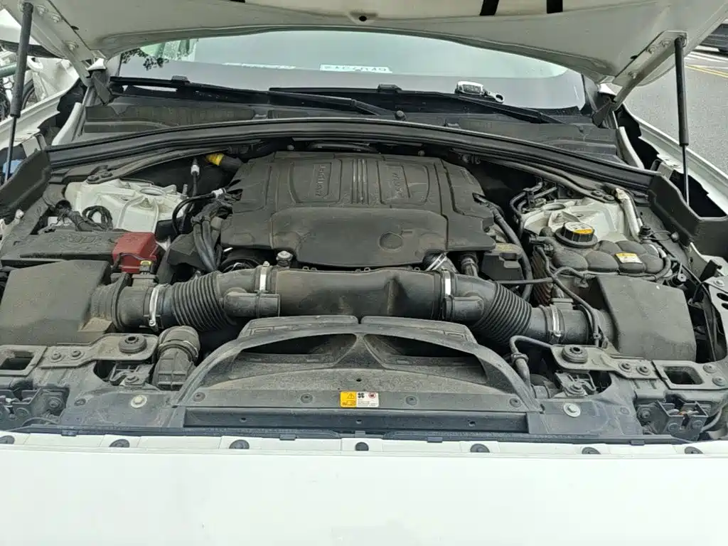 Jaguar F-PACE — миниатюра 20