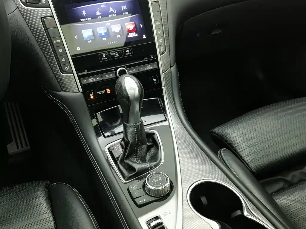 Infiniti Q50L — миниатюра 13